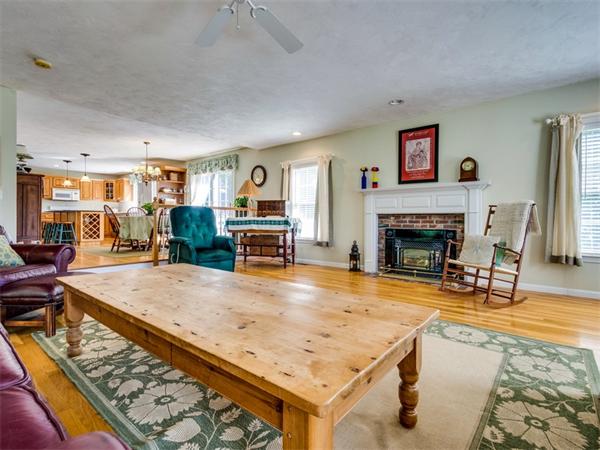 167 Middle Road Boxborough, MA 01719 - Photo 7 of 29