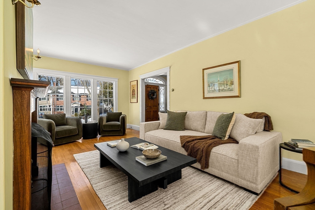 240 Upland Road Newton, MA 02460 - Photo 10 of 27 Gallery Image 10