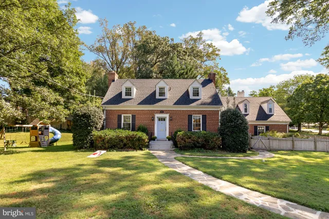 $6,500 | 9701 Connecticut Avenue, Kensington, MD 20895