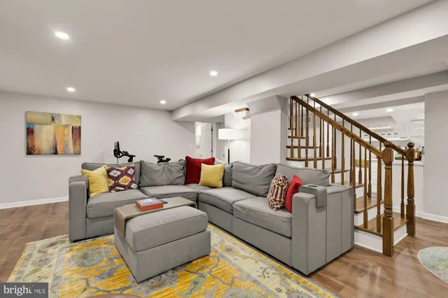 $6,500 | 9701 Connecticut Avenue, Kensington, MD 20895