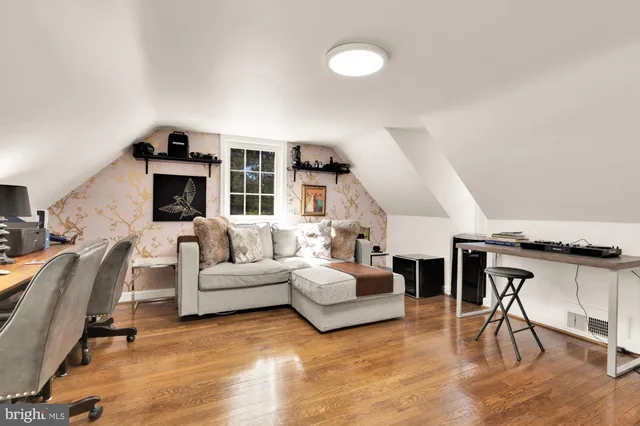 $6,500 | 9701 Connecticut Avenue, Kensington, MD 20895