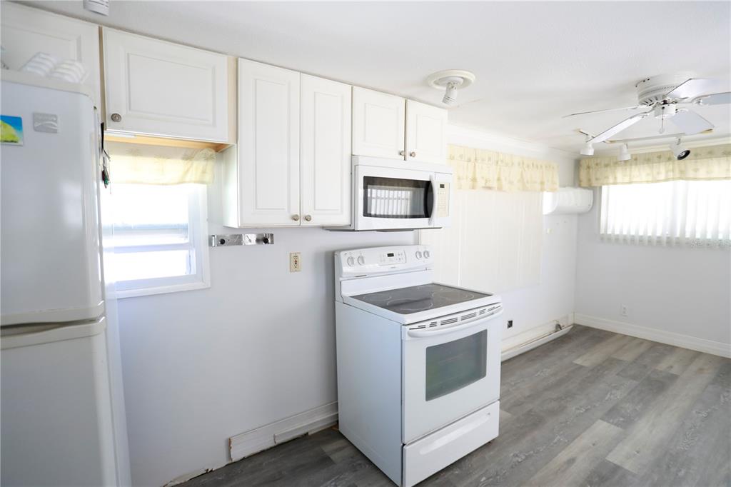 2295 North Beach Road, Unit 6 Englewood, FL 34223 - Photo 13 of 26