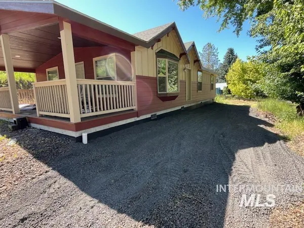 $375,000 | 420 West Kirby Street, Peck, ID 83545