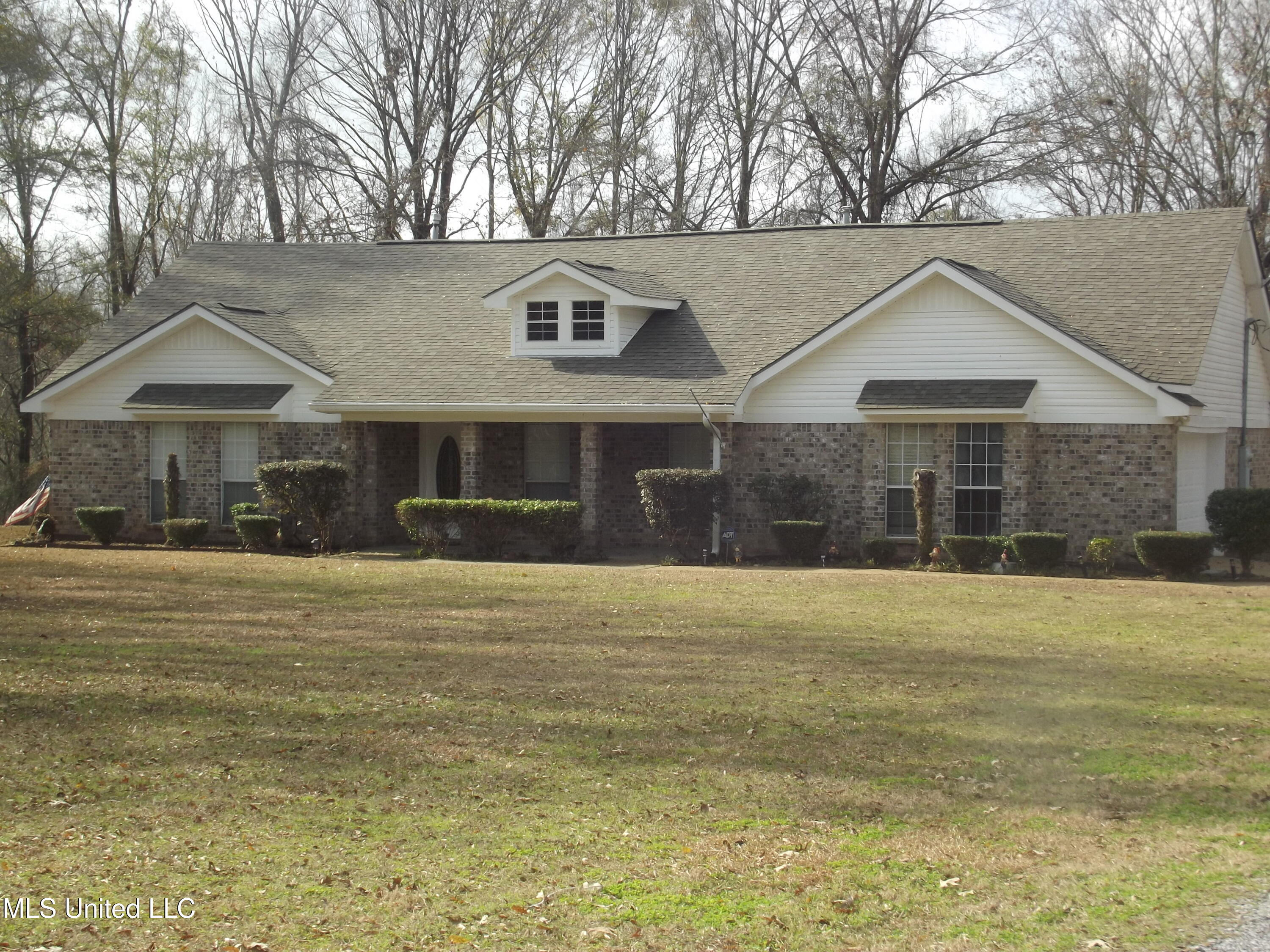 68 Seale Road Natchez, MS 39120 - Photo 1 of 11 DSCF2240