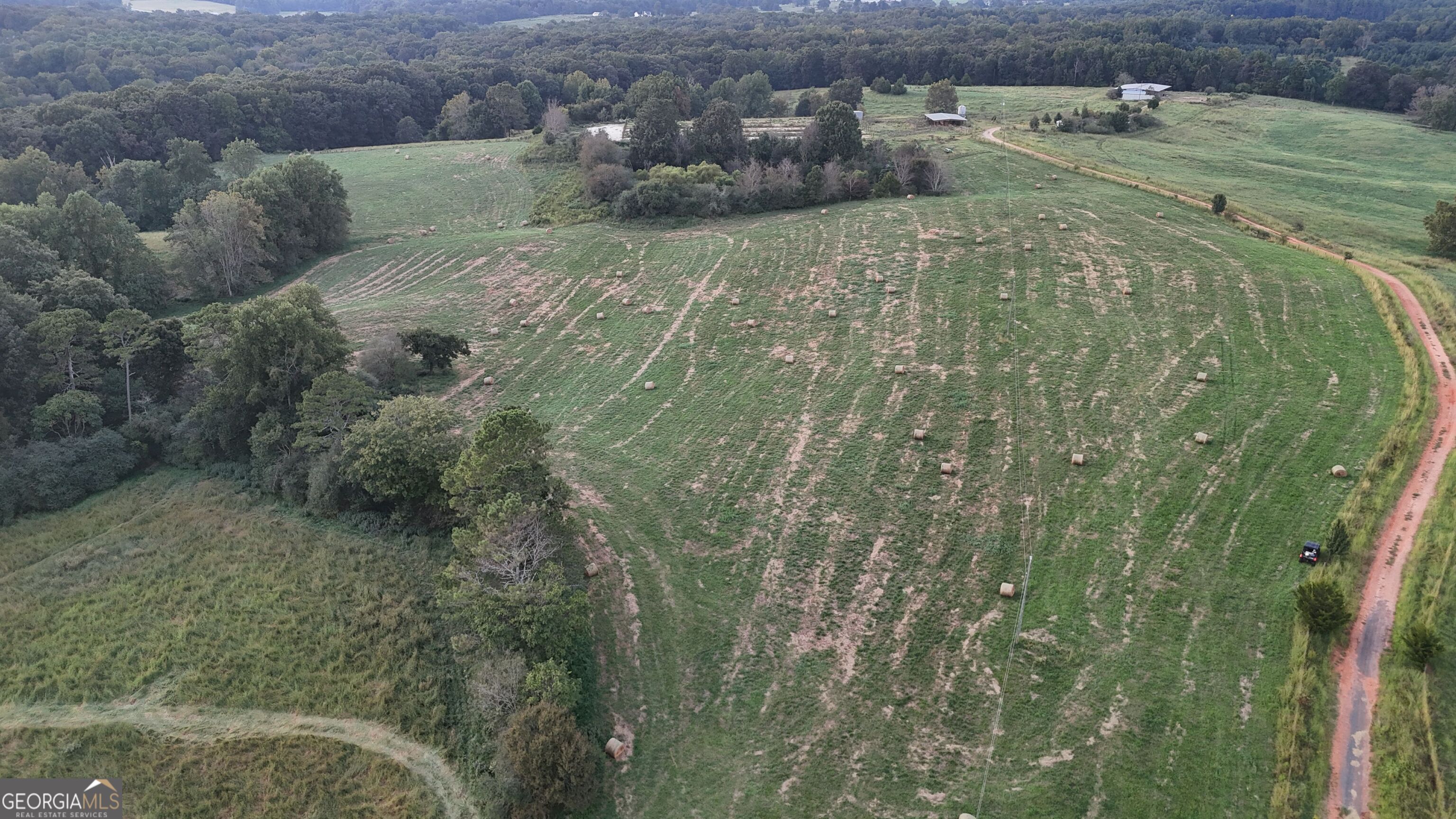 9 West L Williams Road Commerce, GA 30530 - Photo 25 of 34 a view of a houses with a yard