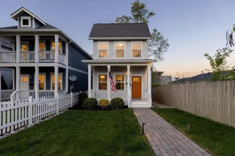 $774,500 | 1708 A 7th Avenue North, Nashville, TN 37208