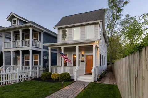 $774,500 | 1708 A 7th Avenue North, Nashville, TN 37208