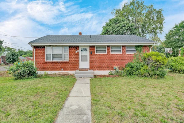 $229,000 | 4604 Pawling Street Northwest, Roanoke, VA 24012