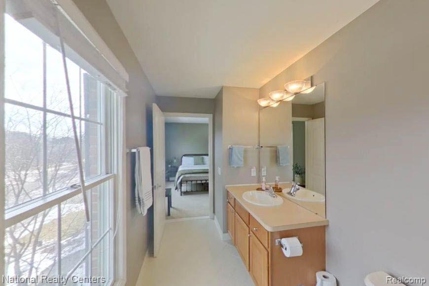 48537 Antique Road Canton, MI 48187 - Photo 30 of 44