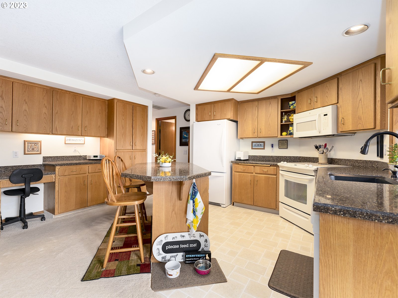 12750 Southwest Overgaard Street Portland, OR 97224 - Photo 15 of 34 Kitchen