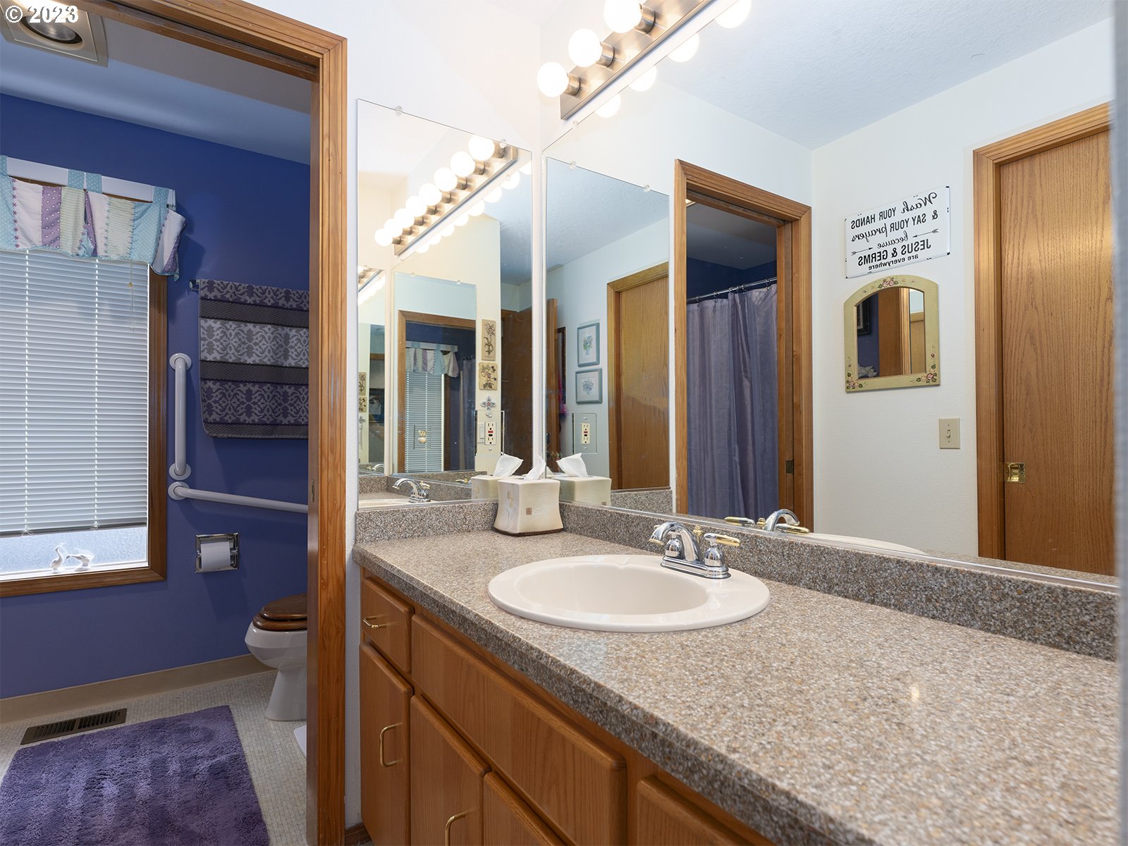 12750 Southwest Overgaard Street Portland, OR 97224 - Photo 22 of 34 Owner's Suite Bathroom