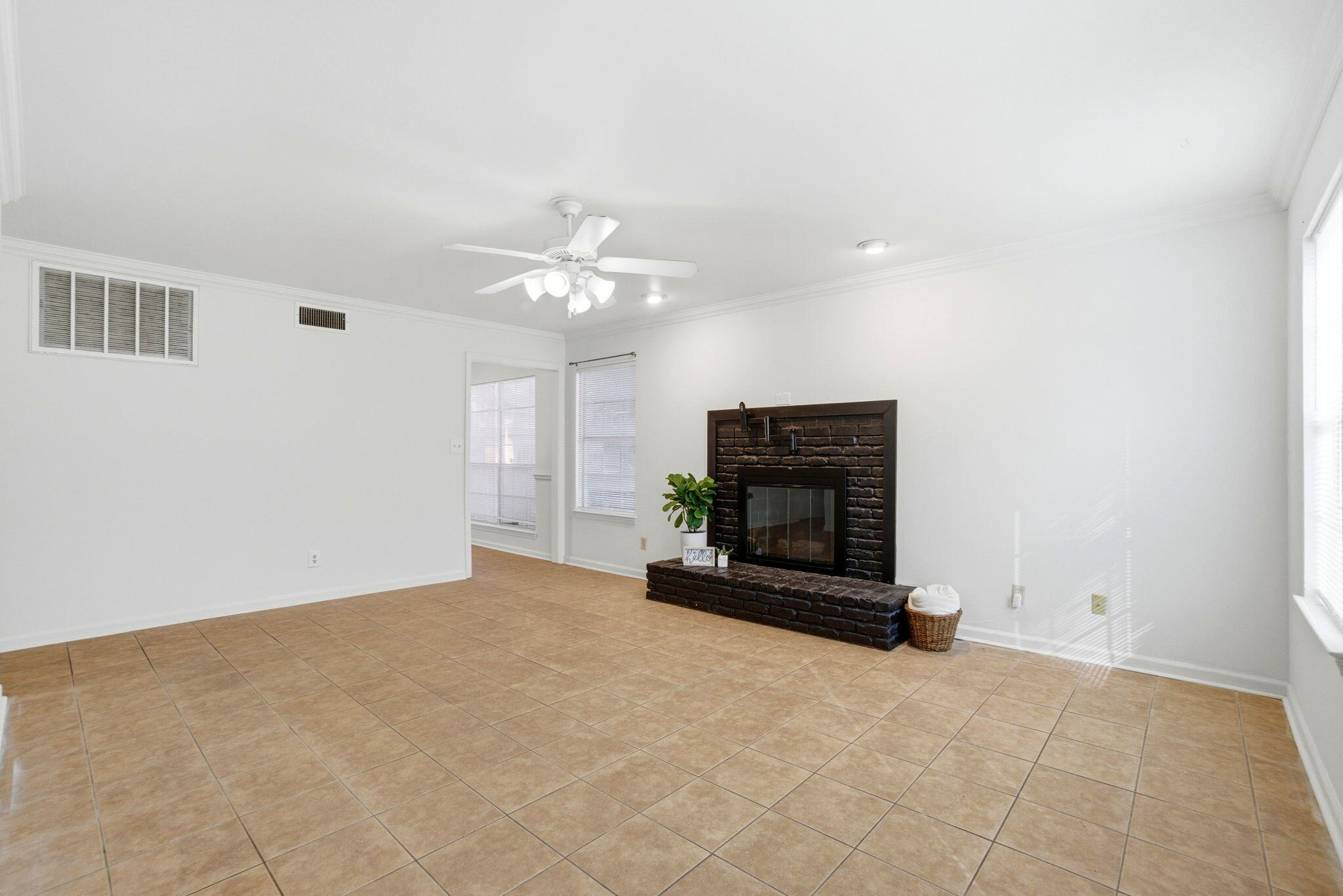2501 Georgetown Lane Fort Walton Beach, FL 32547 - Photo 10 of 47 6-web-or-mls-2501-georgetown-ln