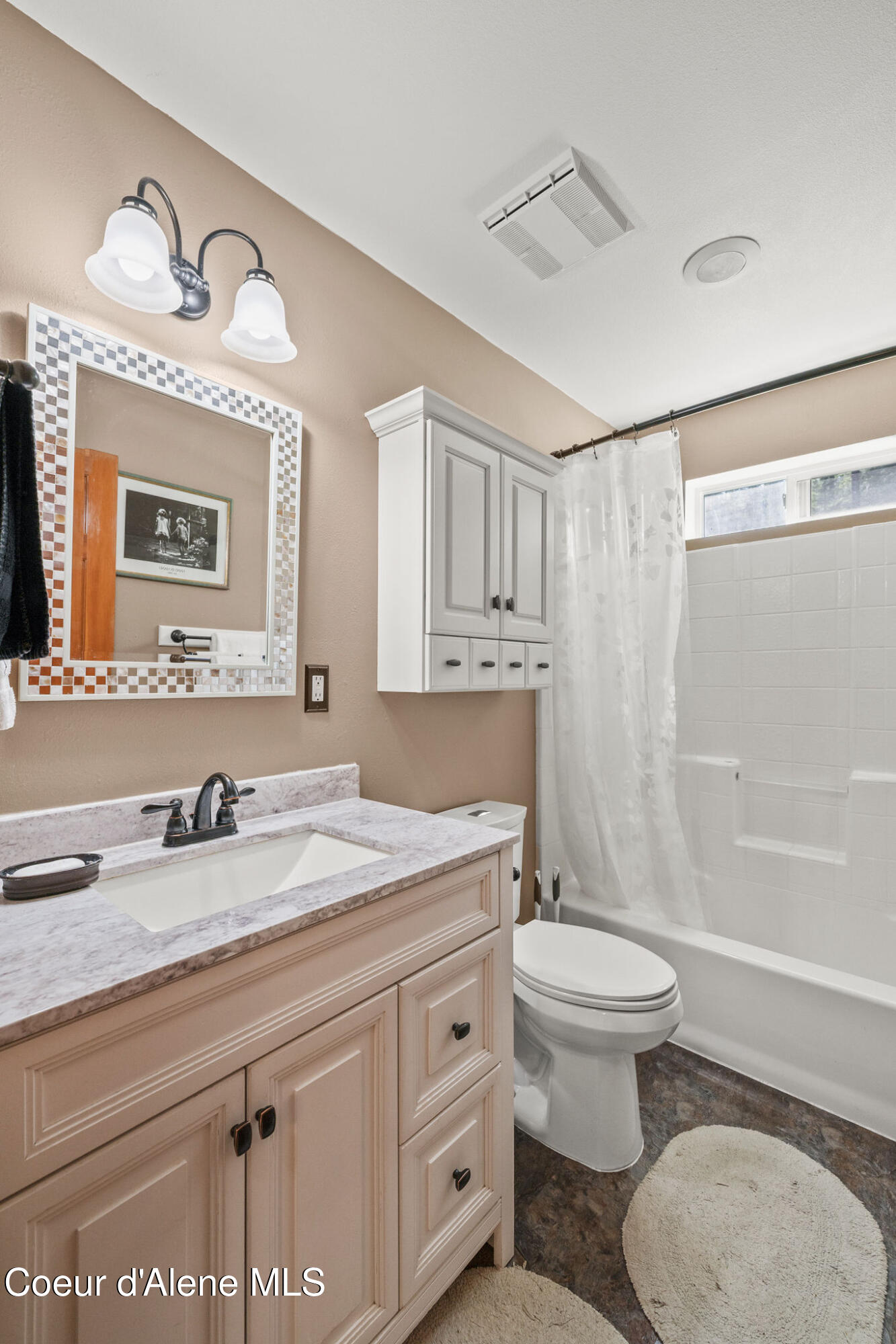 4125 South Wolf Lodge Terrace Road Coeur D'Alene, ID 83814 - Photo 22 of 55 Bathroom #1
