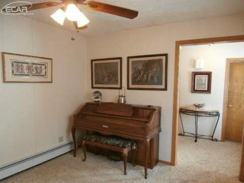 771 Busha Road Owosso, MI 48867 - Photo 18 of 33 20427882-17.JPG