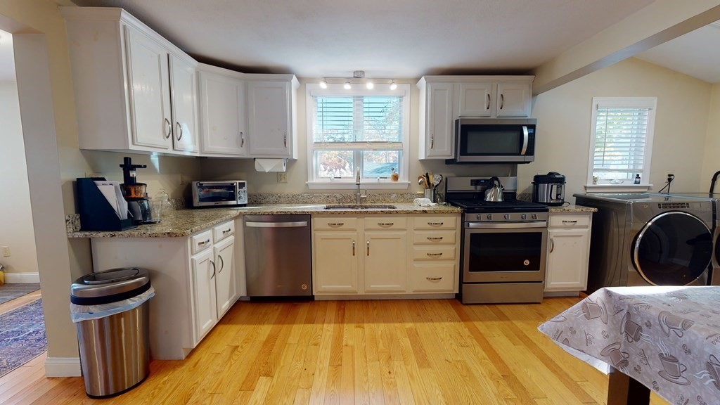 163 Bridge Road Salisbury, MA 01952 - Photo 5 of 42