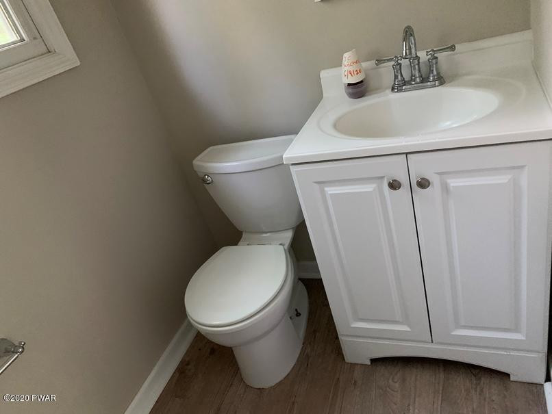 104 Hemlock Hills Road Hawley, PA 18428 - Photo 7 of 15 Half Bath