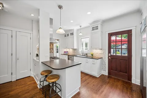 $1,759,000 | 1001 Lake Avenue, Wilmette, IL 60091