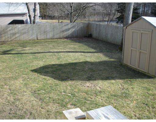 16 Pinewood Road Wilmington, MA 01887 - Photo 3 of 9 Gallery Image 3