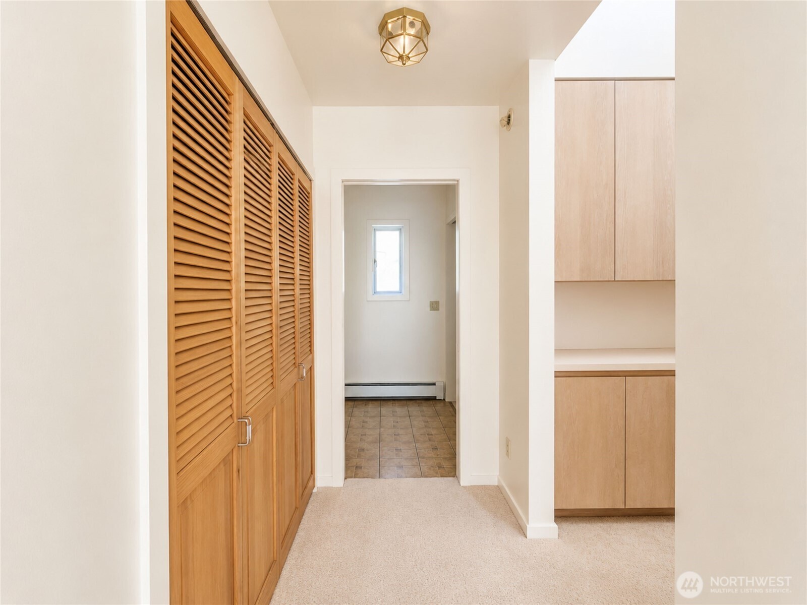 10336 Northeast Knight Road Bainbridge Island, WA 98110 - Photo 11 of 24 Gallery Image 11