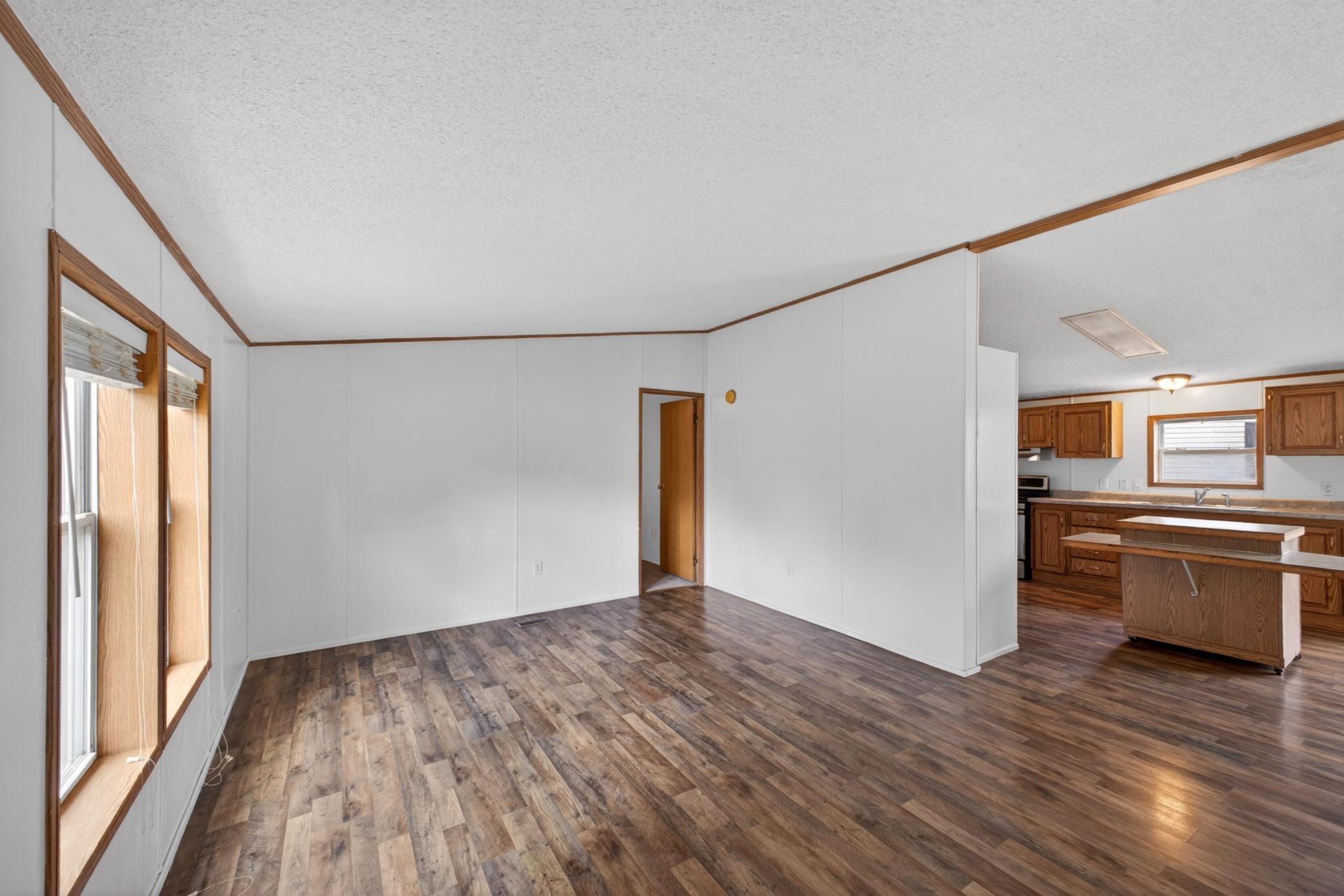 580 36th Street Southwest Rochester, MN 55902 - Photo 4 of 29