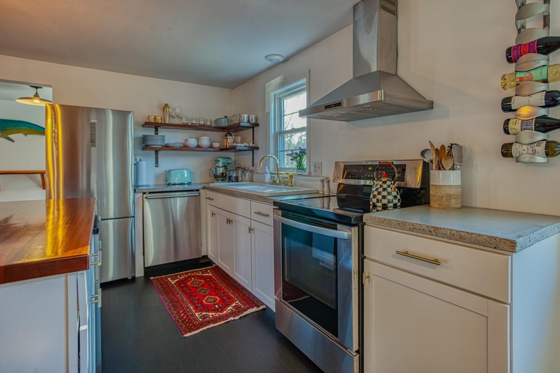 323 Ocean Point Road East Boothbay, ME 04544 - Photo 11 of 36 12