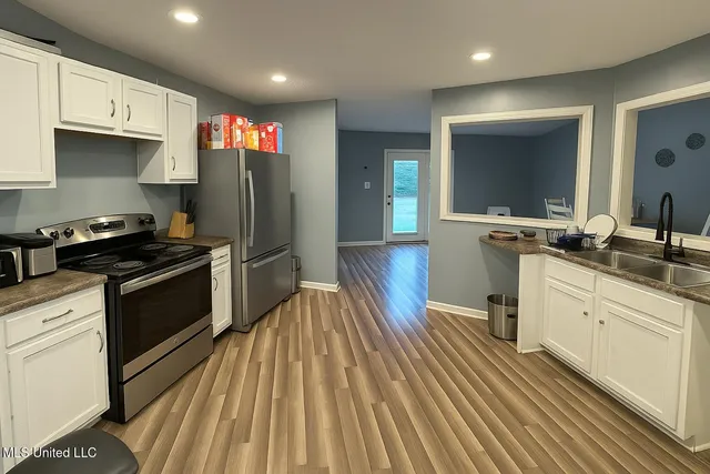 $210,000 | 464 South Walnut Street, Sumner, MS 38957