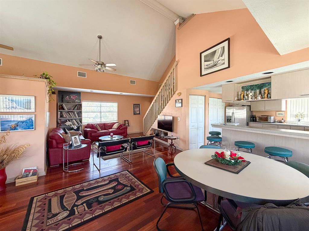 13098 Gulf Boulevard Madeira Beach, FL 33708 - Photo 12 of 39