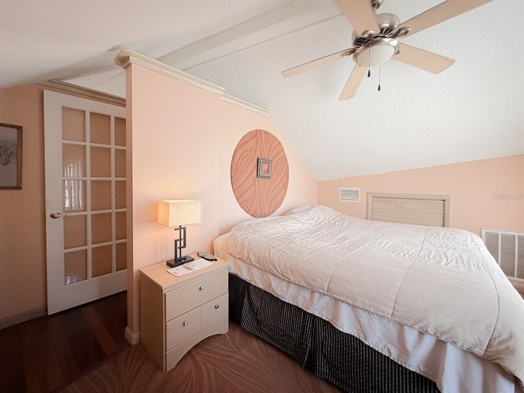 13098 Gulf Boulevard Madeira Beach, FL 33708 - Photo 21 of 39