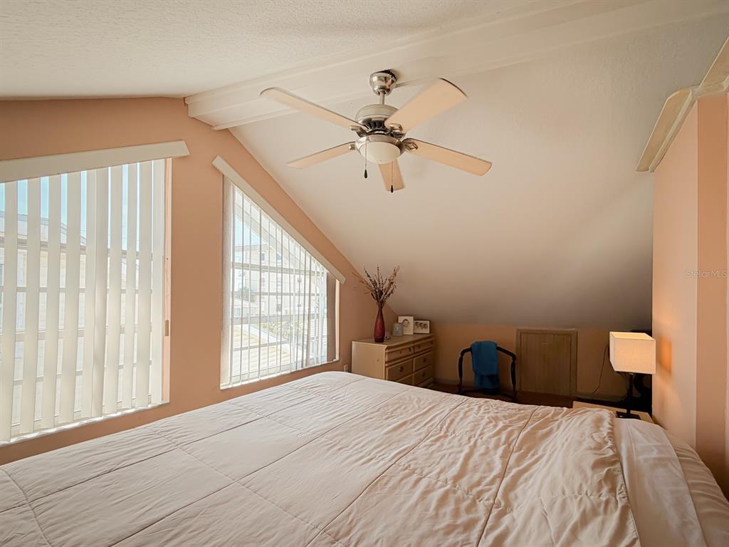 13098 Gulf Boulevard Madeira Beach, FL 33708 - Photo 23 of 39