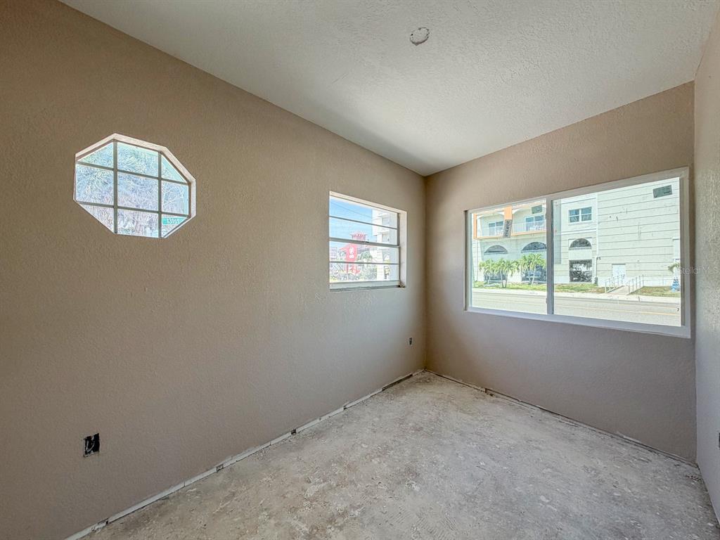 13098 Gulf Boulevard Madeira Beach, FL 33708 - Photo 31 of 39