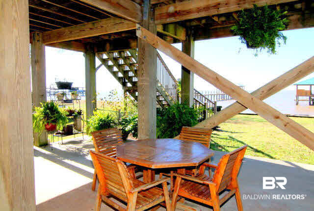 11919 County Road 1 Fairhope, AL 36532 - Photo 30 of 34 Entertaining Area
