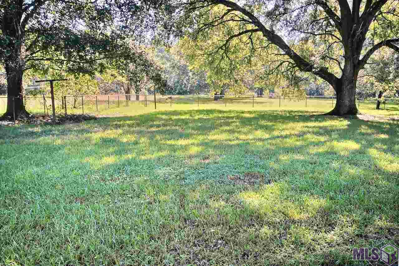10022 Foster Road Baton Rouge, LA 70811 - Photo 9 of 10