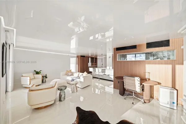 $6,200 | 5555 Collins Avenue, Unit 16H, Miami Beach, FL 33140