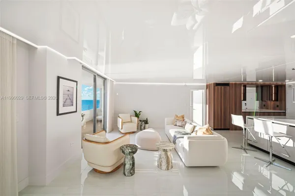 $6,200 | 5555 Collins Avenue, Unit 16H, Miami Beach, FL 33140