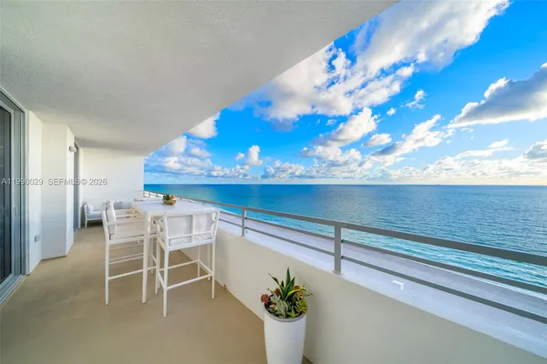 $6,200 | 5555 Collins Avenue, Unit 16H, Miami Beach, FL 33140