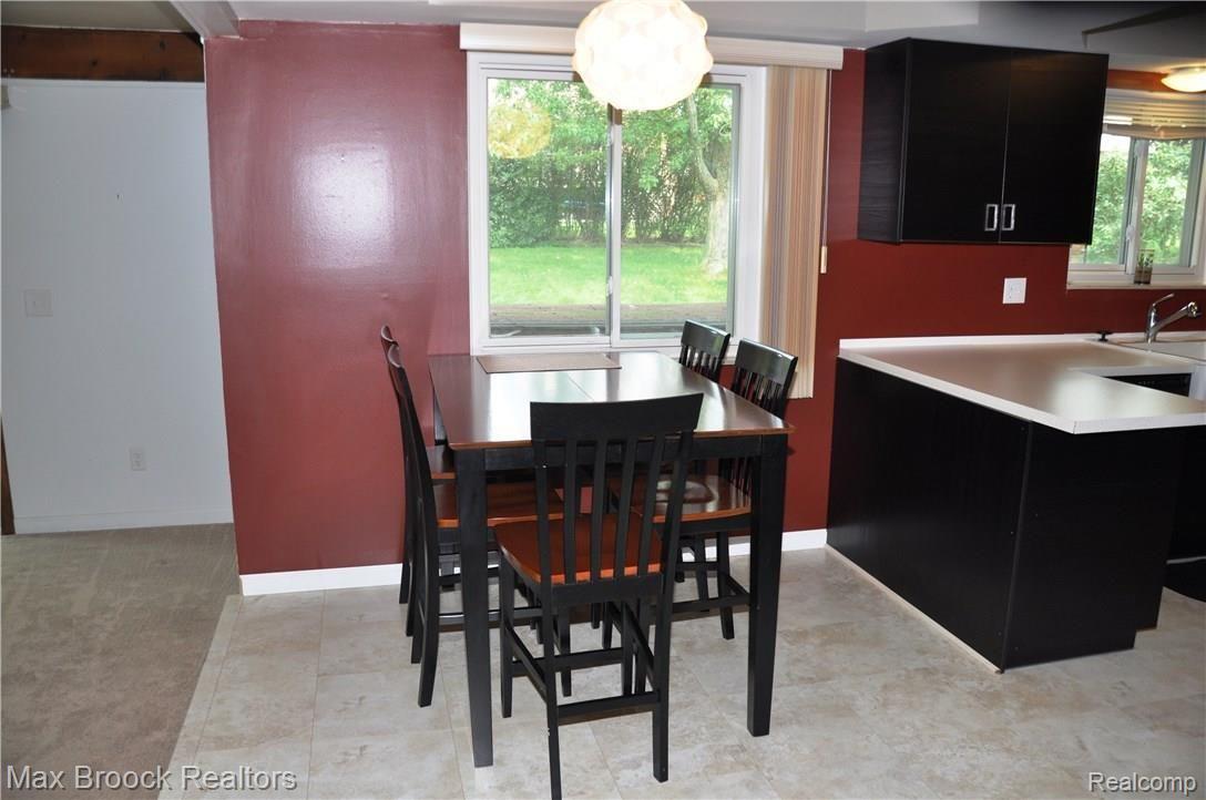 68 Foxboro Drive Rochester, MI 48309 - Photo 15 of 35 DSC_0264.JPG