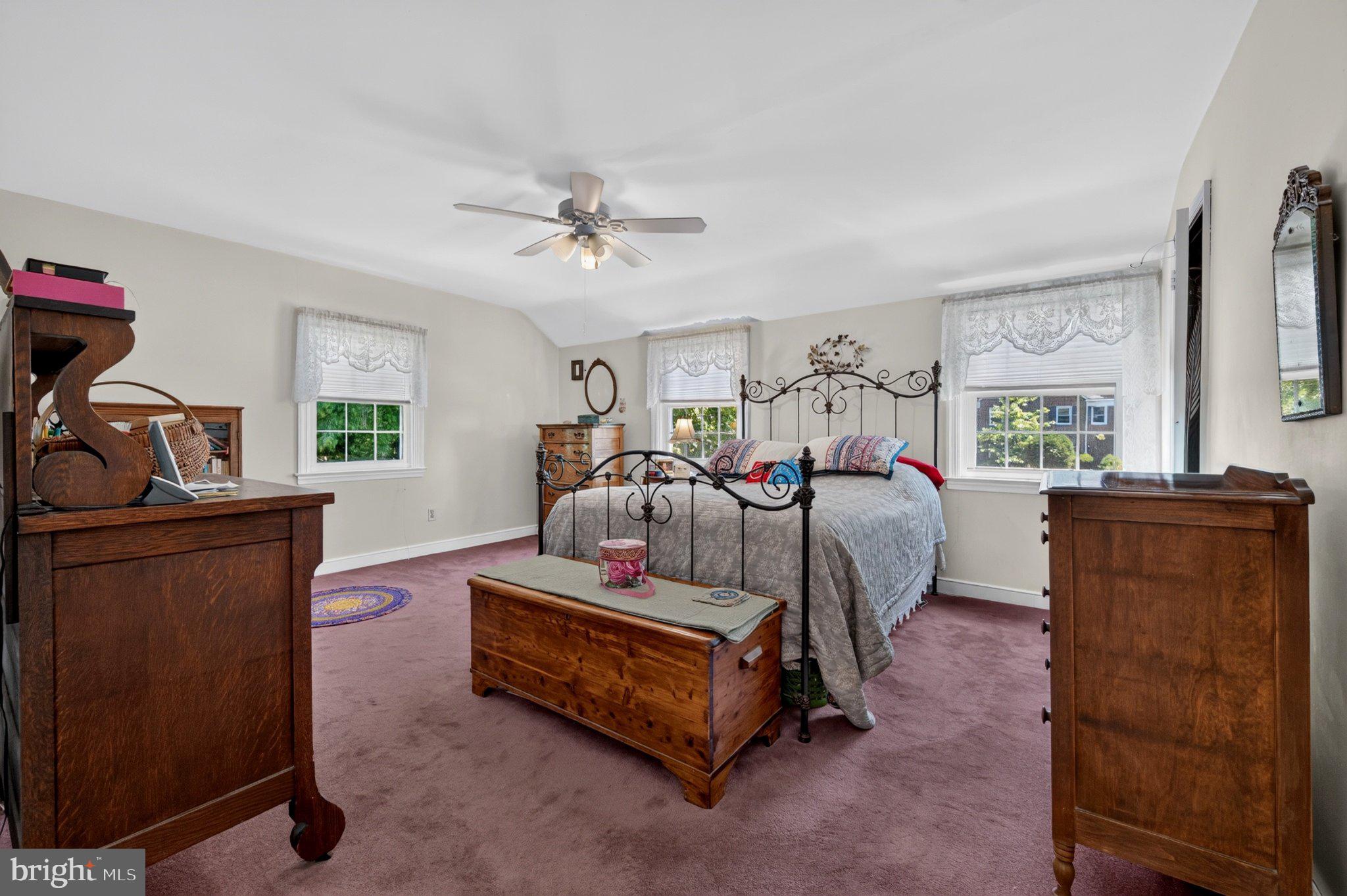 128 Boncouer Road Cheltenham, PA 19012 - Photo 14 of 31 Charming bedroom with vintage appeal.
