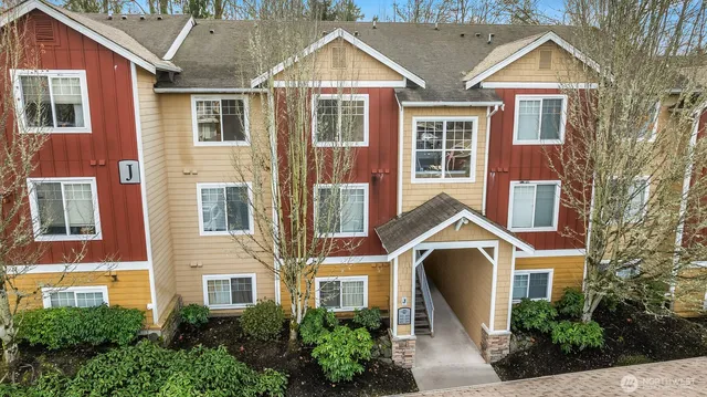 $498,000 | 710 240th Way Southeast, Unit J302, Sammamish, WA 98074