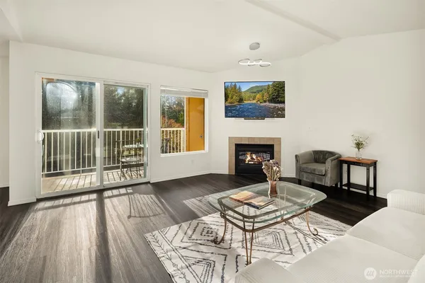 $488,000 | 710 240th Way Southeast, Unit J302, Sammamish, WA 98074