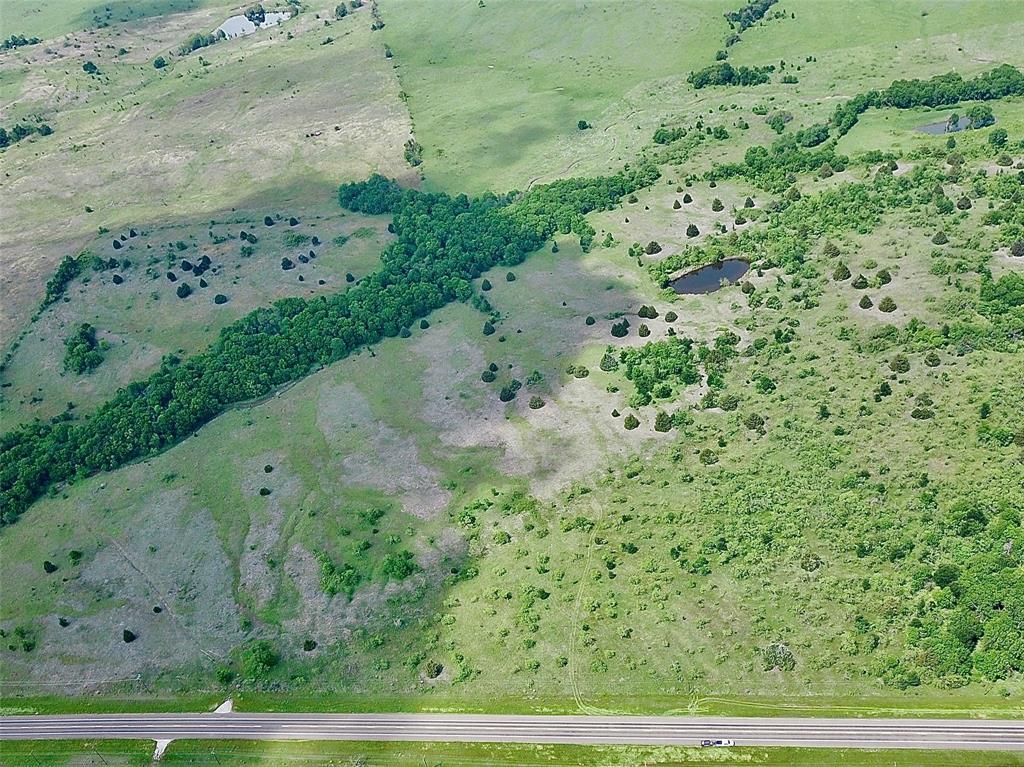 1 Fm 85 Ennis, TX 75119 - Photo 4 of 39 a view of a yard with a dry yard