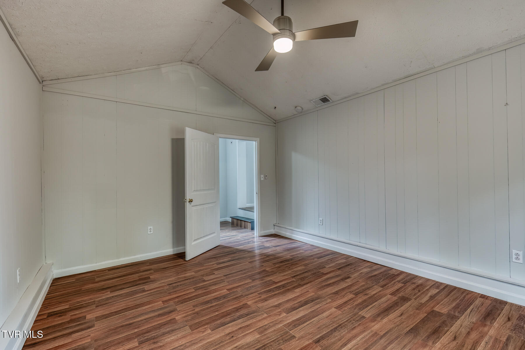 196 Hopper Road Johnson City, TN 37604 - Photo 11 of 47 196 Hopper Rd-27