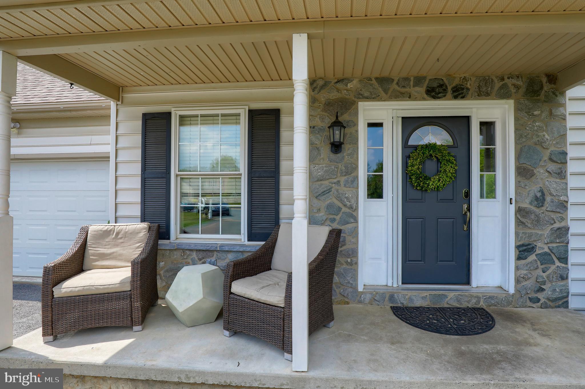 30 Viscount Place Lititz, PA 17543 - Photo 2 of 50