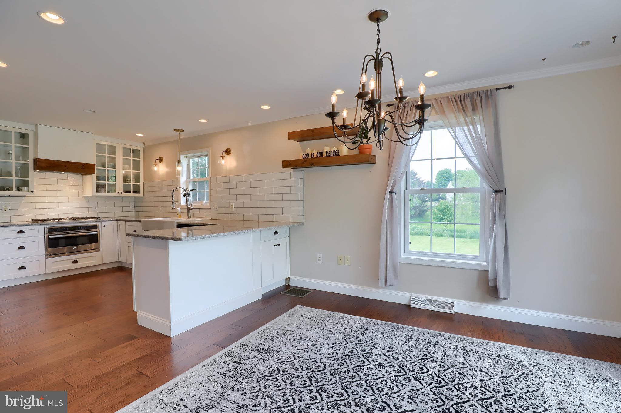 30 Viscount Place Lititz, PA 17543 - Photo 9 of 50