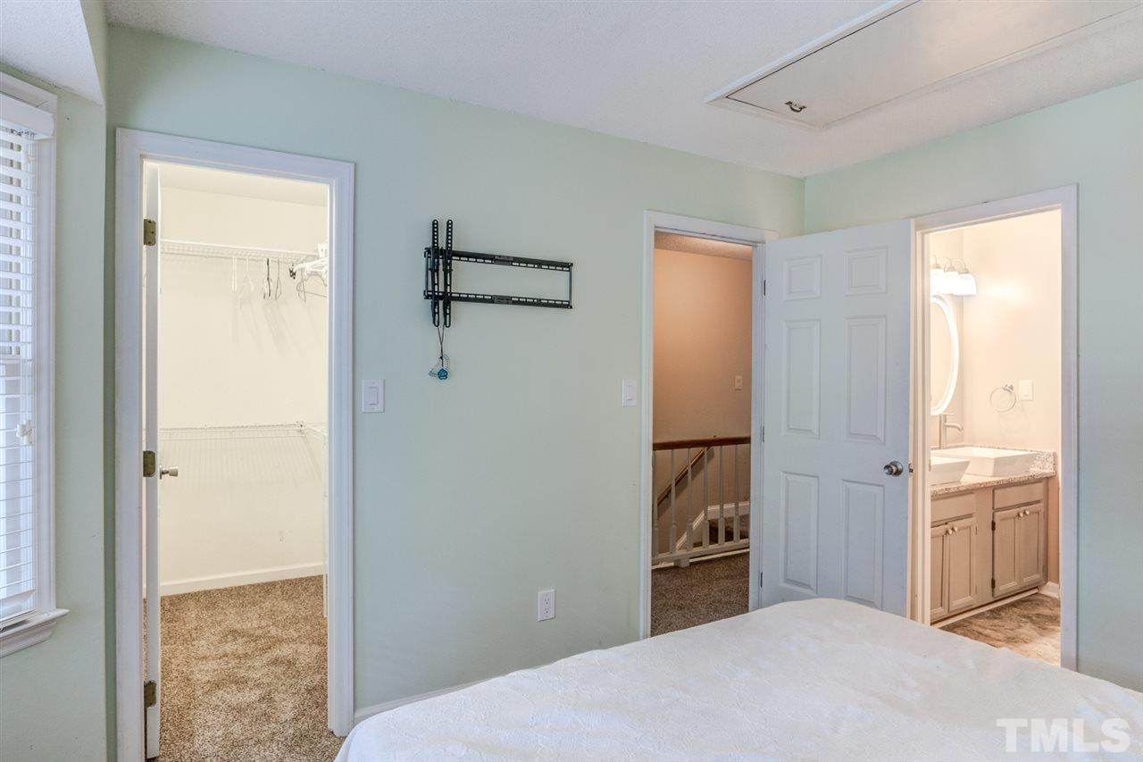 4601 Batavia Court Raleigh, NC 27604 - Photo 18 of 26 Gallery Image 18
