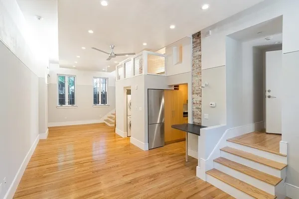 $2,800 | 107 N Street, Unit B, Boston, MA 02127