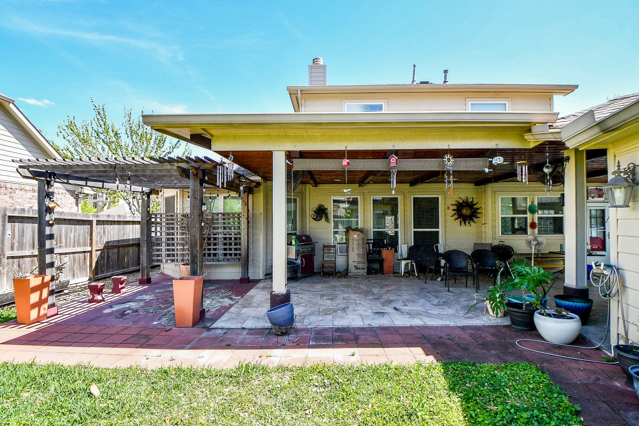 2910 Clayton Ridge Court Houston, TX 77082 - Photo 4 of 32 Other view of backyard.