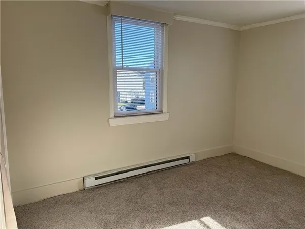 $2,000 | 33 St Elizabeth Street, Unit 2, Bristol, RI 02809
