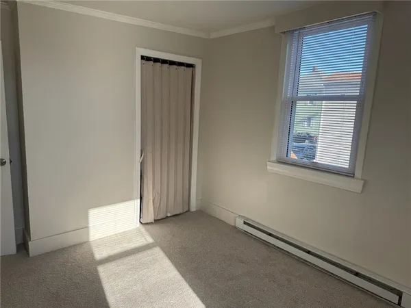 $2,000 | 33 St Elizabeth Street, Unit 2, Bristol, RI 02809