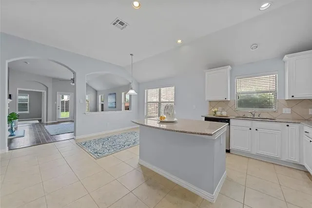 $2,700 | 11913 Summer Springs Drive, Frisco, TX 75036