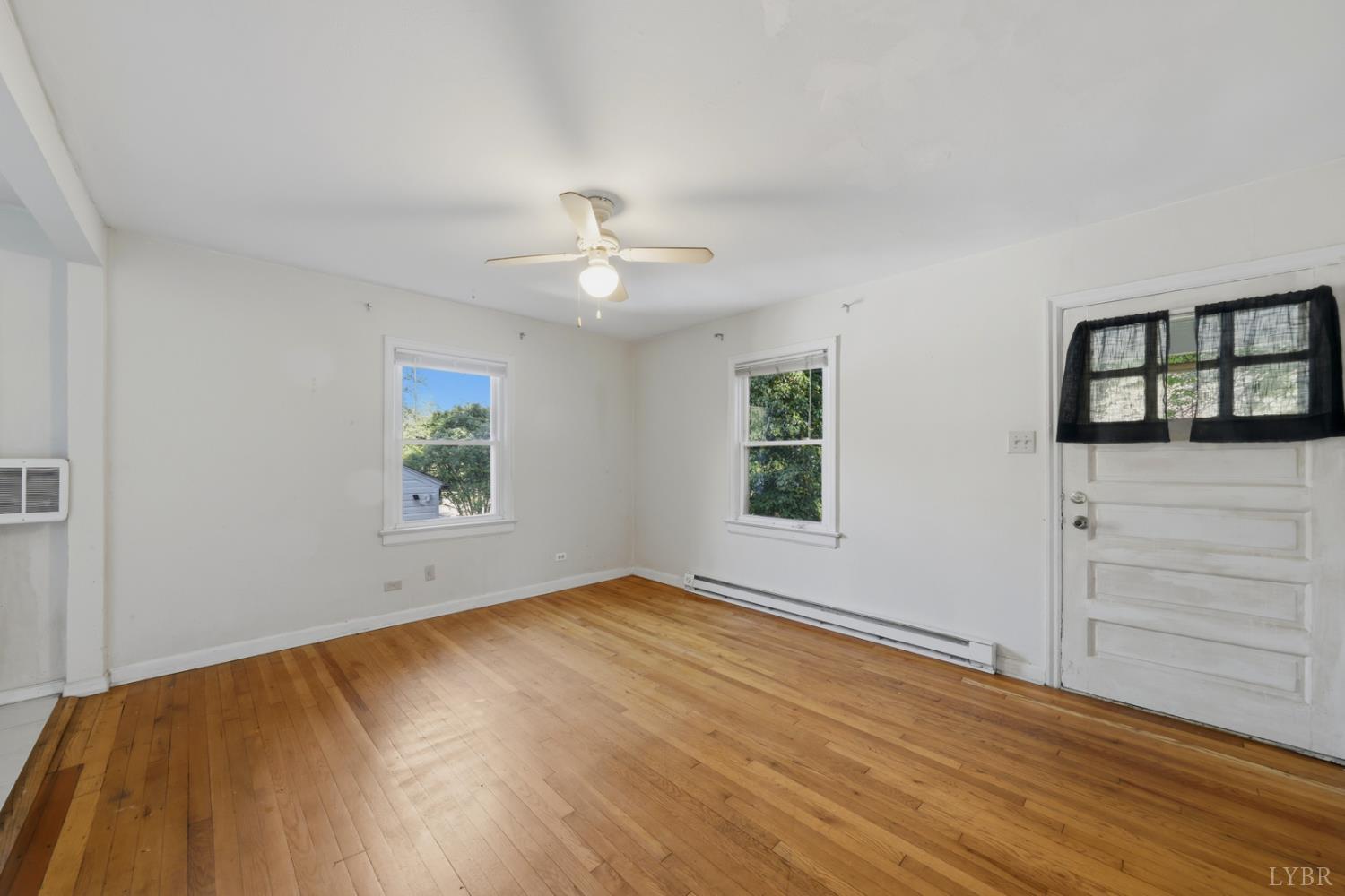 616 Thomas Road Lynchburg, VA 24502 - Photo 4 of 19 Gallery Image 4